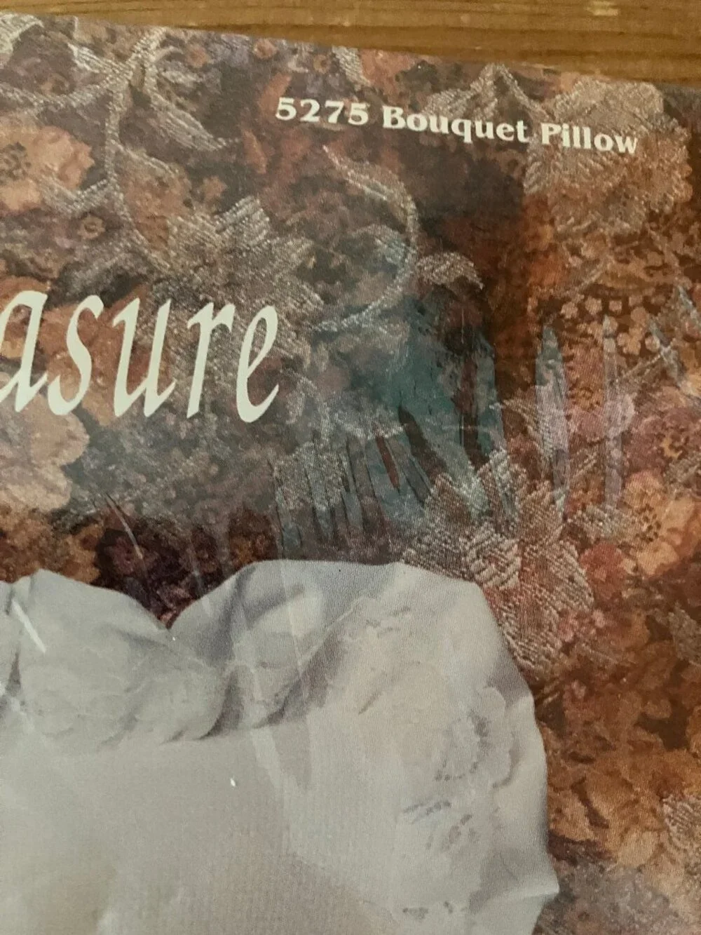 VTG Needle, Inc. Heirloom Treasure 5275 Bouquet Pillow Made in USA Size 12x12